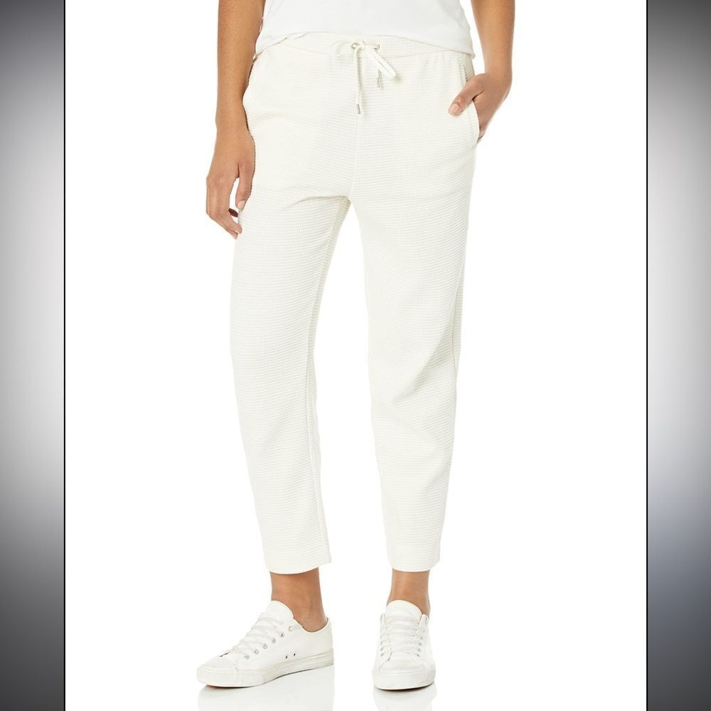 NWOT Club Monaco cream Casual Waffle Joggers small